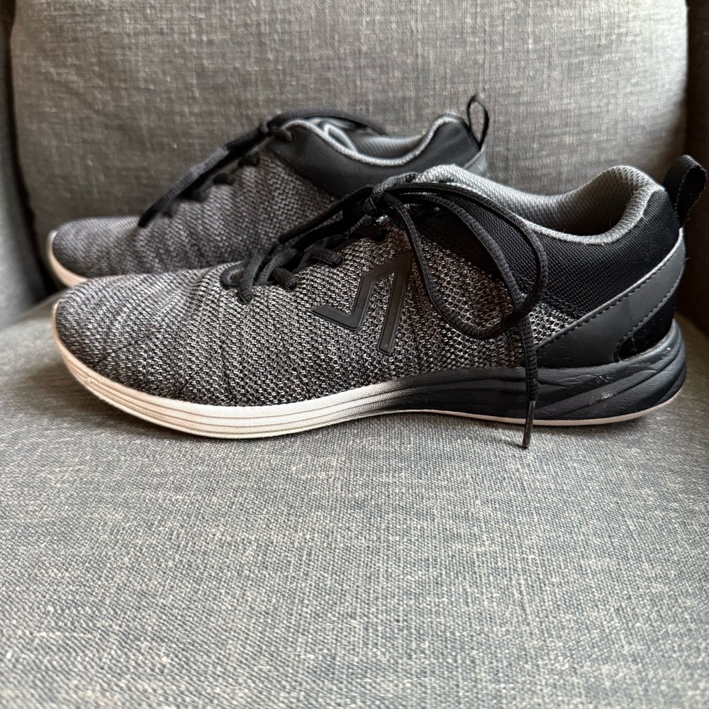 Vionic 335 Adley Womens Walking/Run Black Gray Lace Up Knit Shoes Size